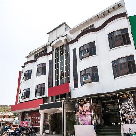 Capital O Hotel Orchid Garden Near Satyam Inox Patel Nagar New Delhi Exterior photo