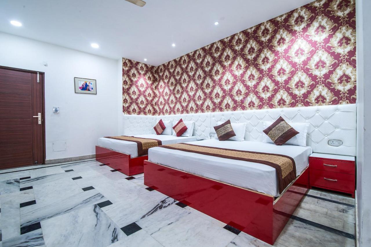 Capital O Hotel Orchid Garden Near Satyam Inox Patel Nagar New Delhi Exterior photo