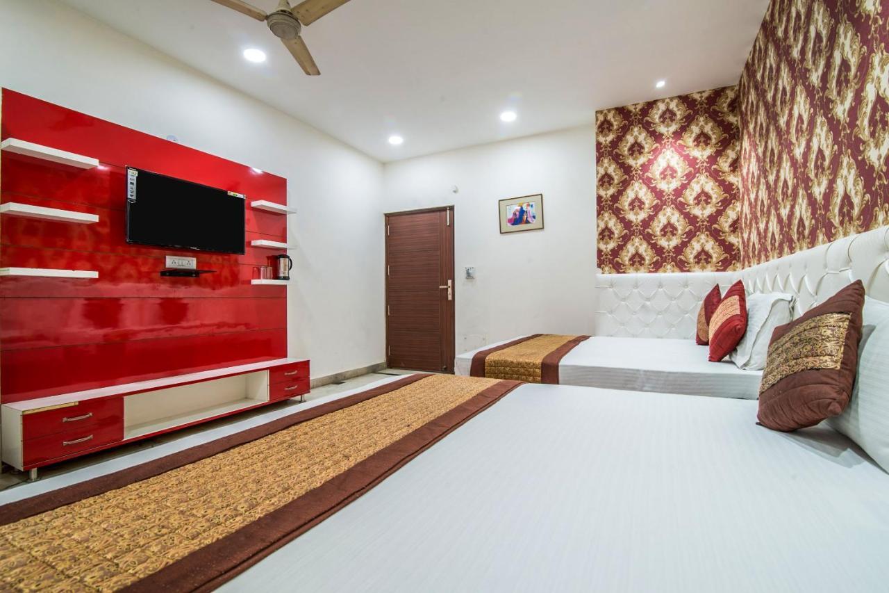 Capital O Hotel Orchid Garden Near Satyam Inox Patel Nagar New Delhi Exterior photo