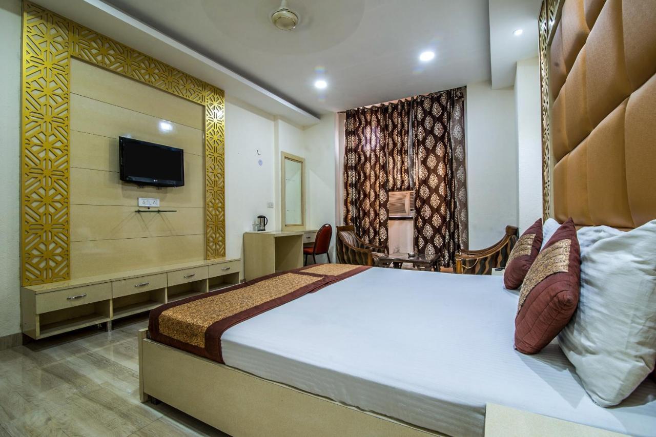 Capital O Hotel Orchid Garden Near Satyam Inox Patel Nagar New Delhi Exterior photo