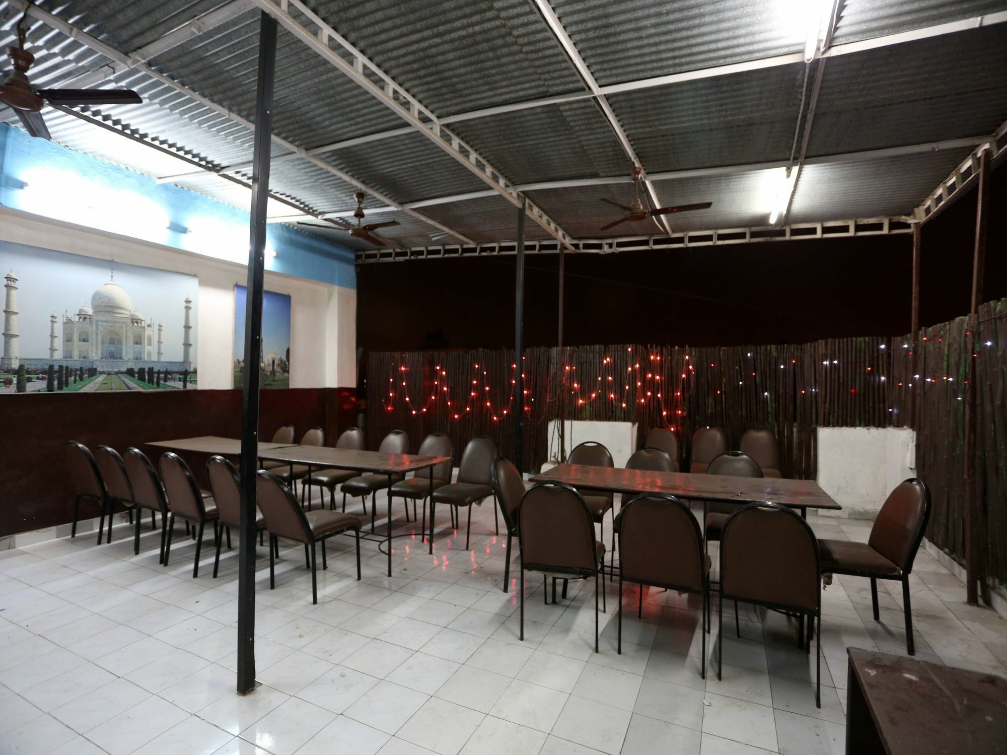 Capital O Hotel Orchid Garden Near Satyam Inox Patel Nagar New Delhi Exterior photo